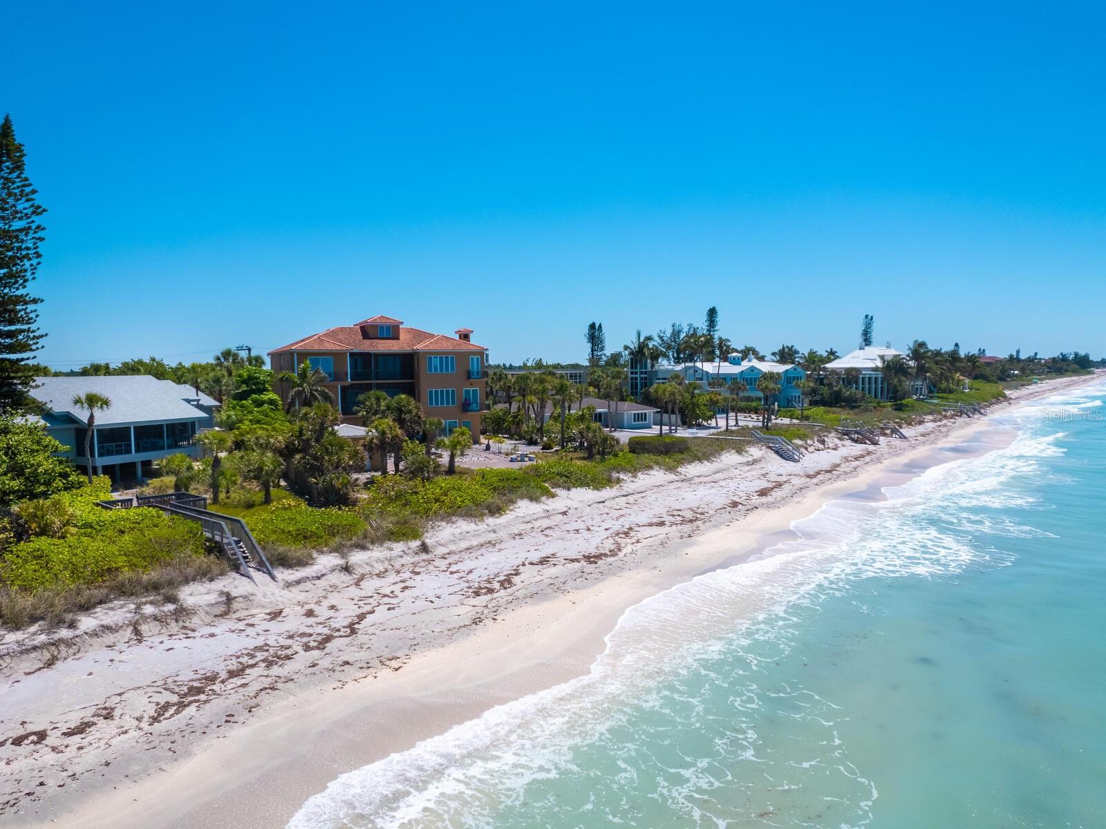 A4648103 Property Photo