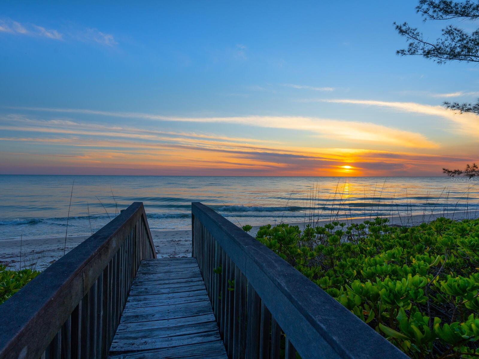 A4648103 Property Photo