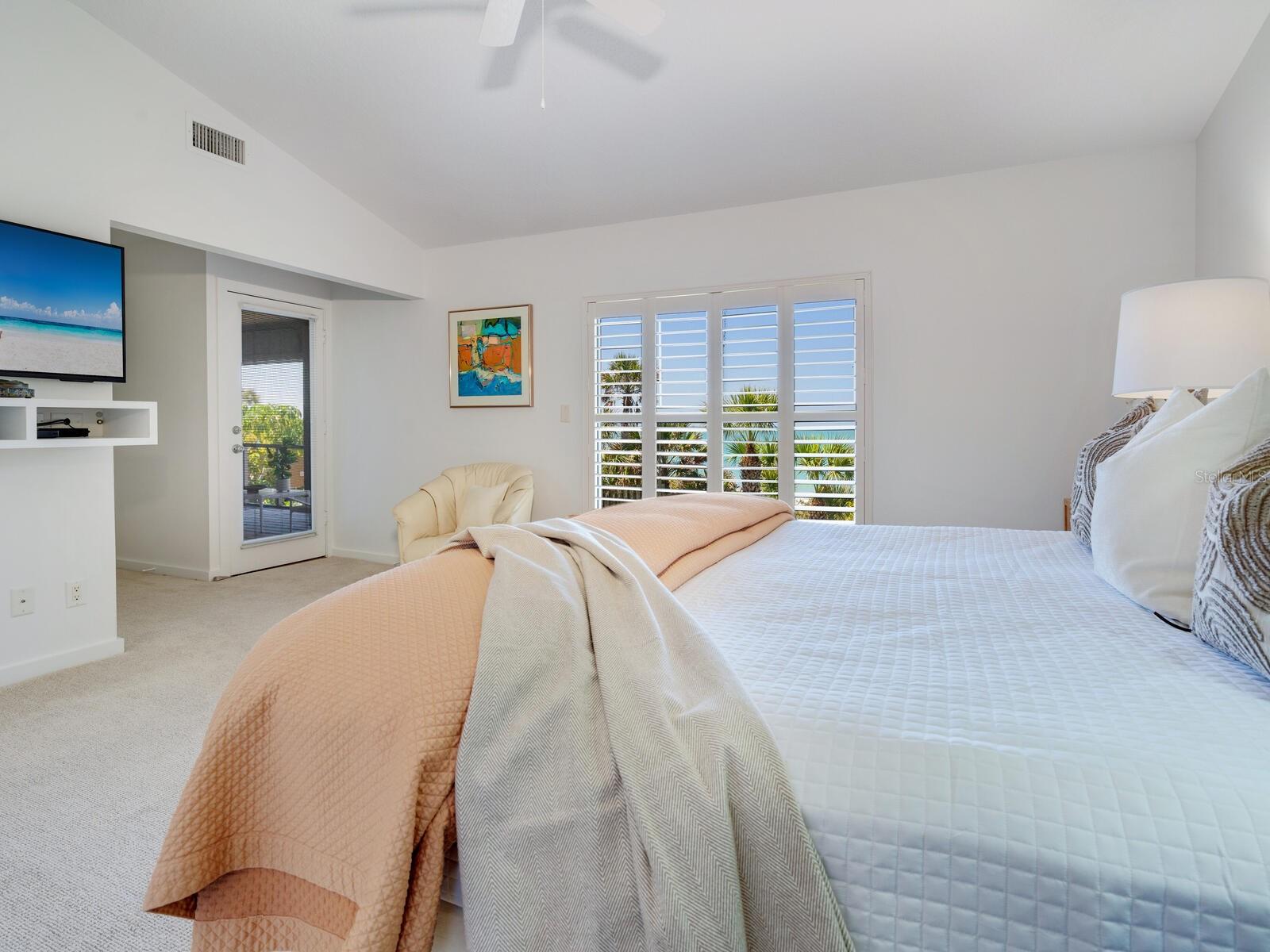 A4648103 Property Photo