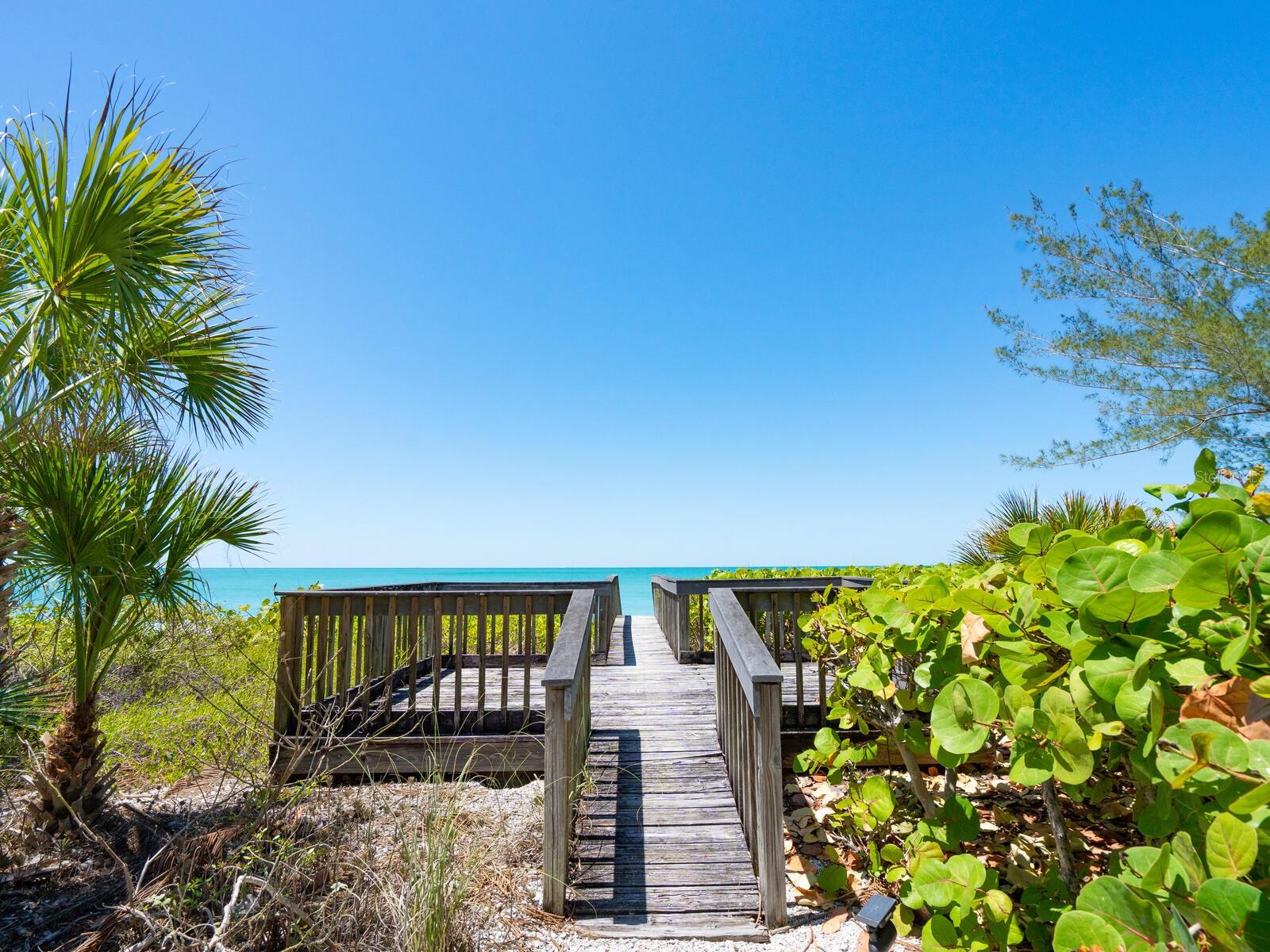 A4648103 Property Photo