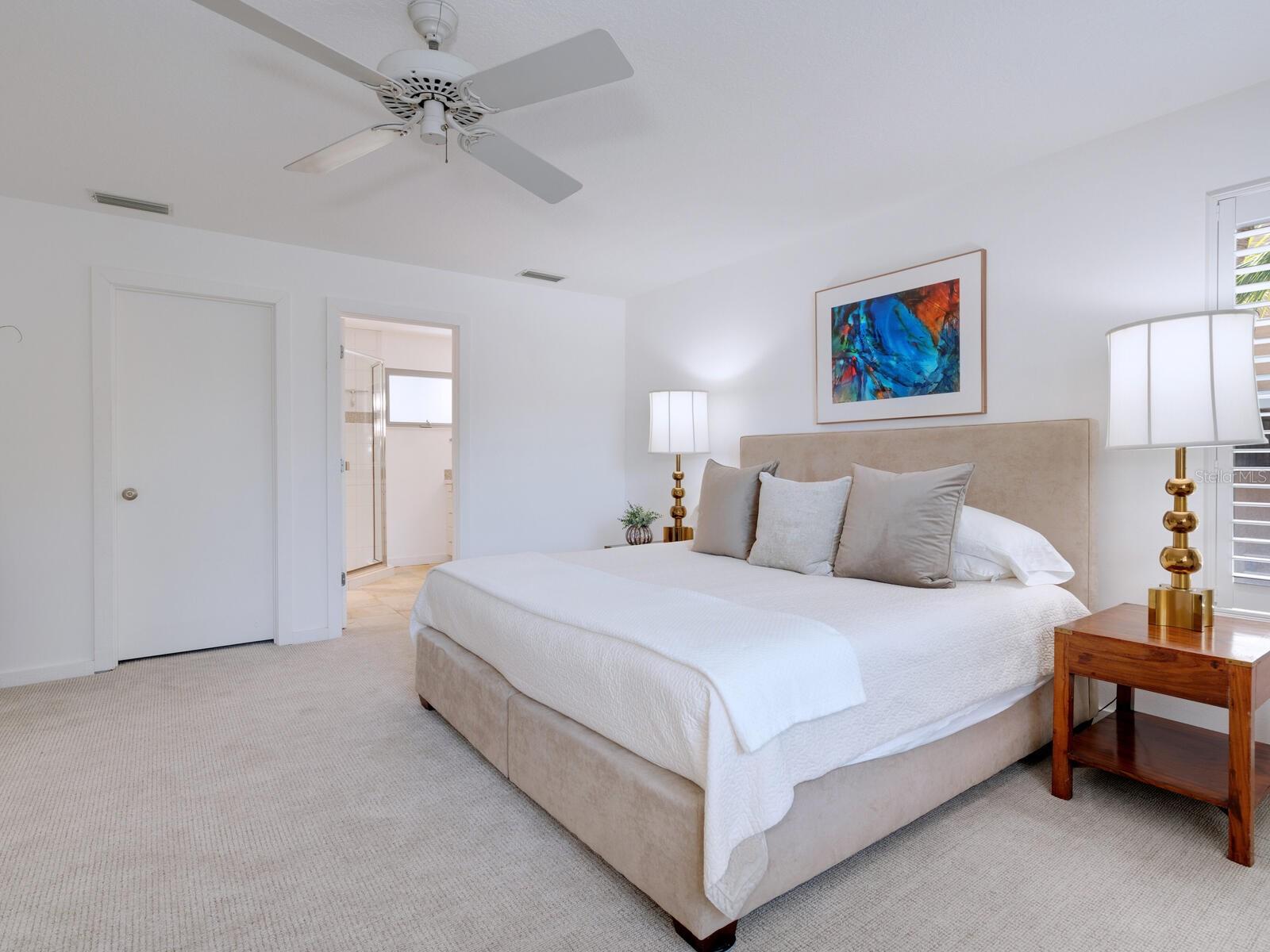 A4648103 Property Photo