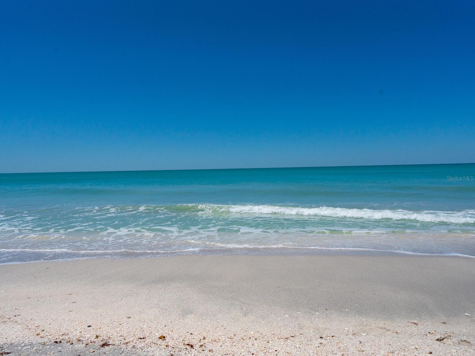 A4648103 Property Photo