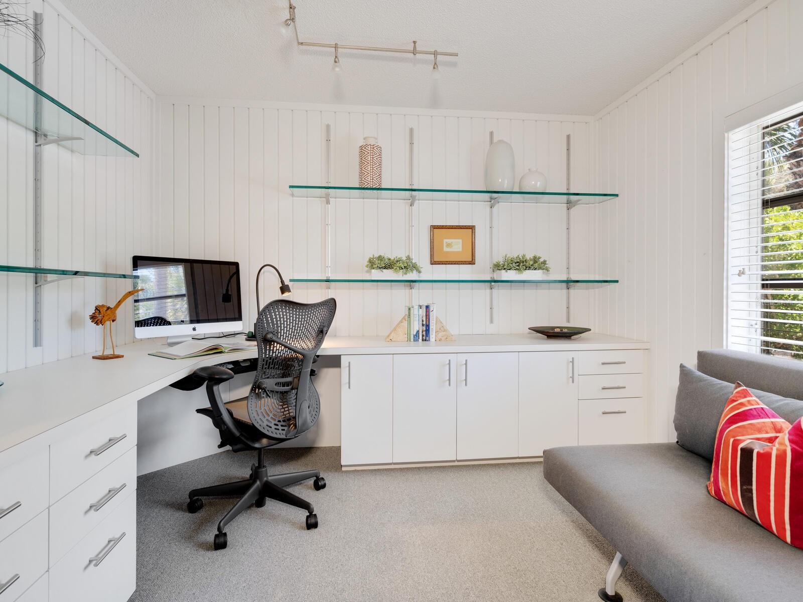 A4648103 Property Photo