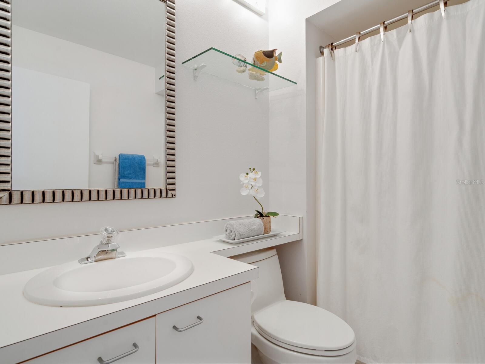 A4648103 Property Photo