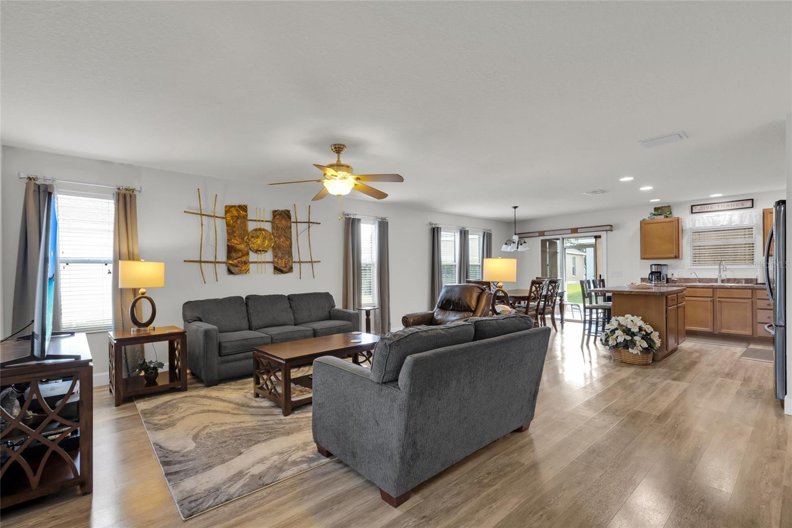 3203 ISLAWILD WAY, THE VILLAGES, FL, 32163