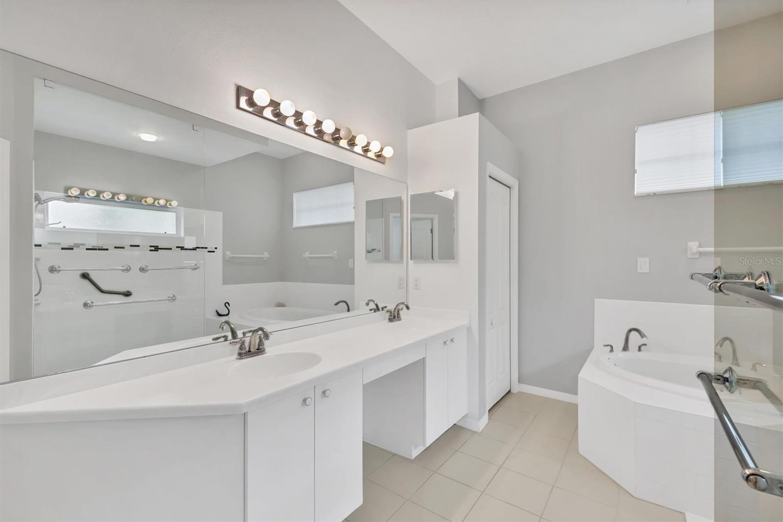 8718 GREY OAKS AVE, SARASOTA, FL, 34238