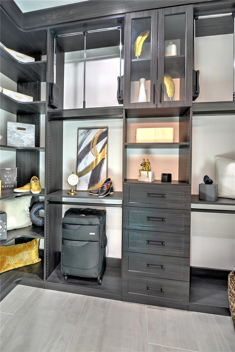 TB8372088 Property Photo