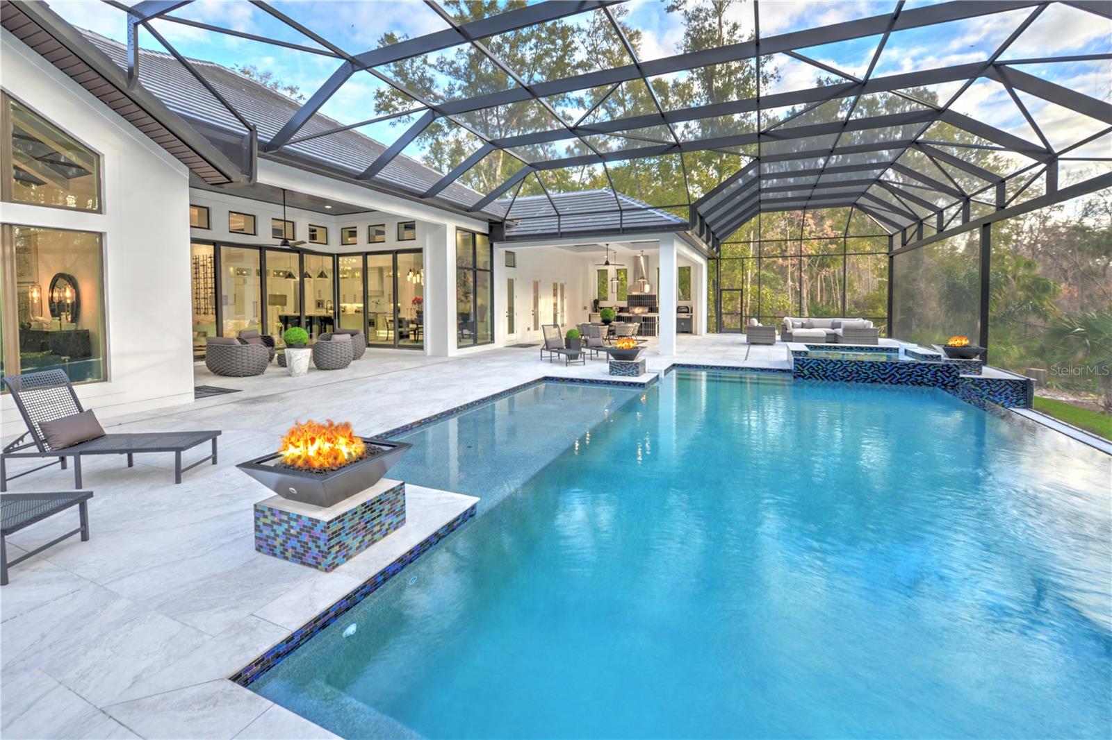 TB8372088 Property Photo