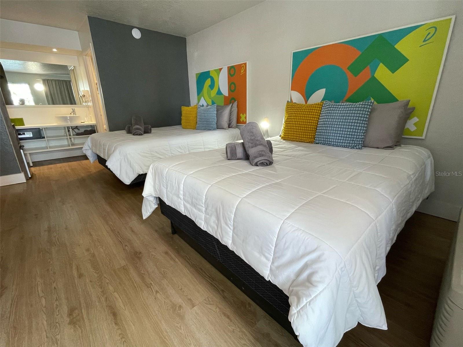 O6297948 Property Photo