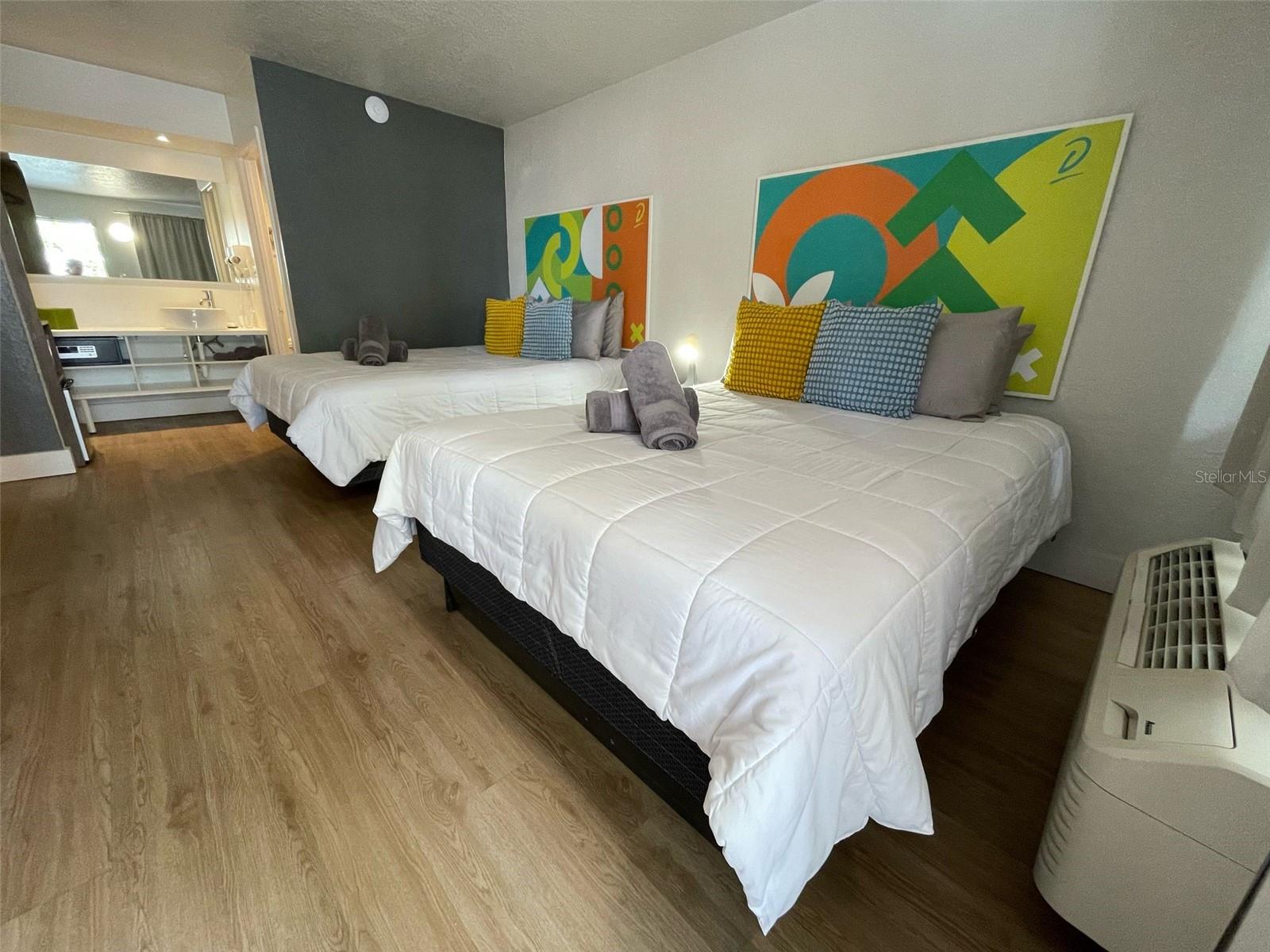 O6297948 Property Photo