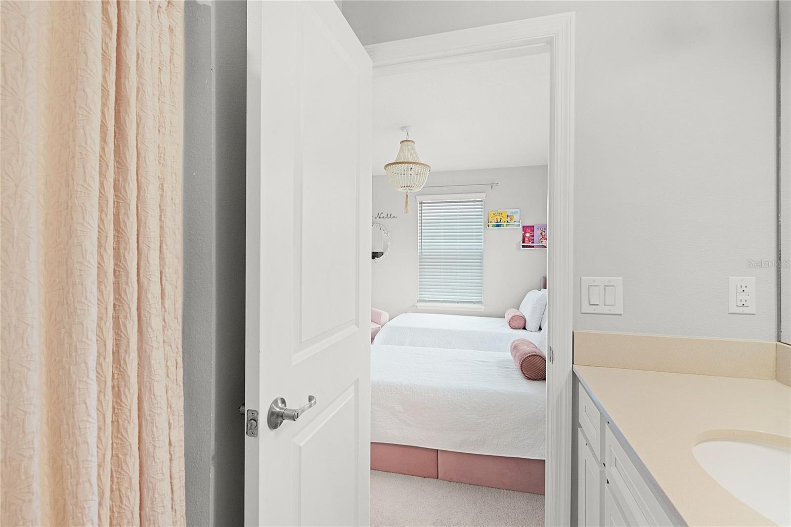 1324 PAINTED BUNTING AVE, OAKLAND, FL, 34787