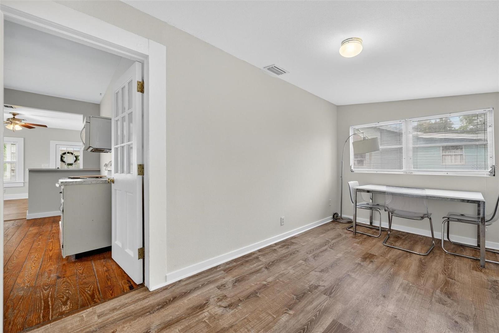 57 N ORANGE AVE, UMATILLA, FL, 32784