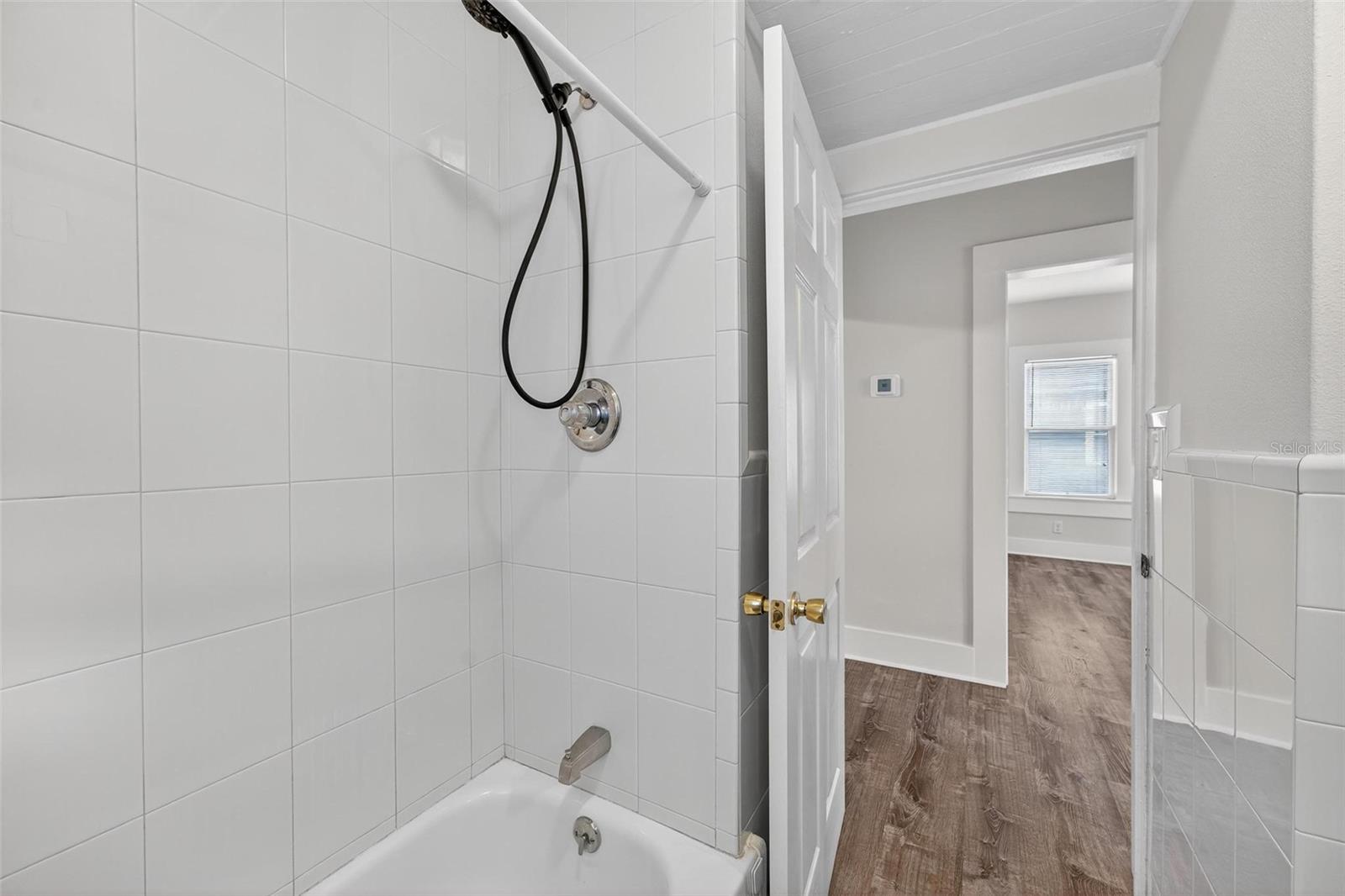 57 N ORANGE AVE, UMATILLA, FL, 32784