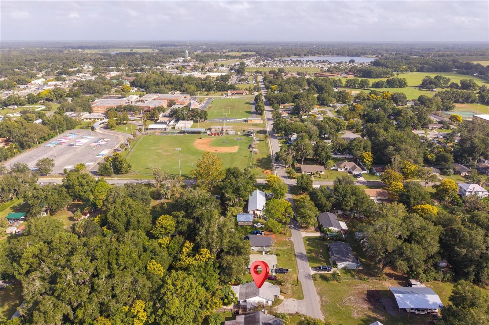 57 N ORANGE AVE, UMATILLA, FL, 32784