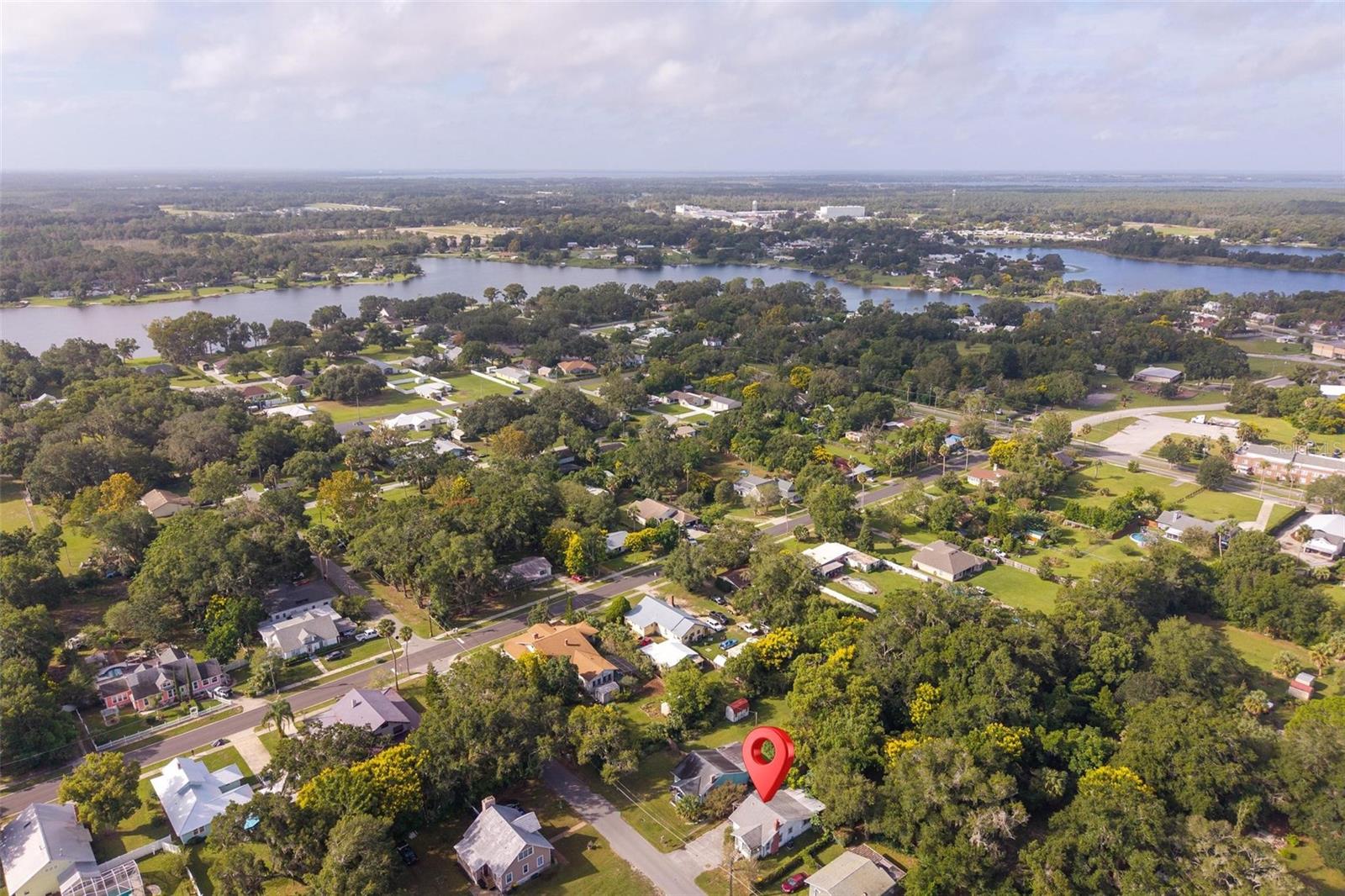 57 N ORANGE AVE, UMATILLA, FL, 32784