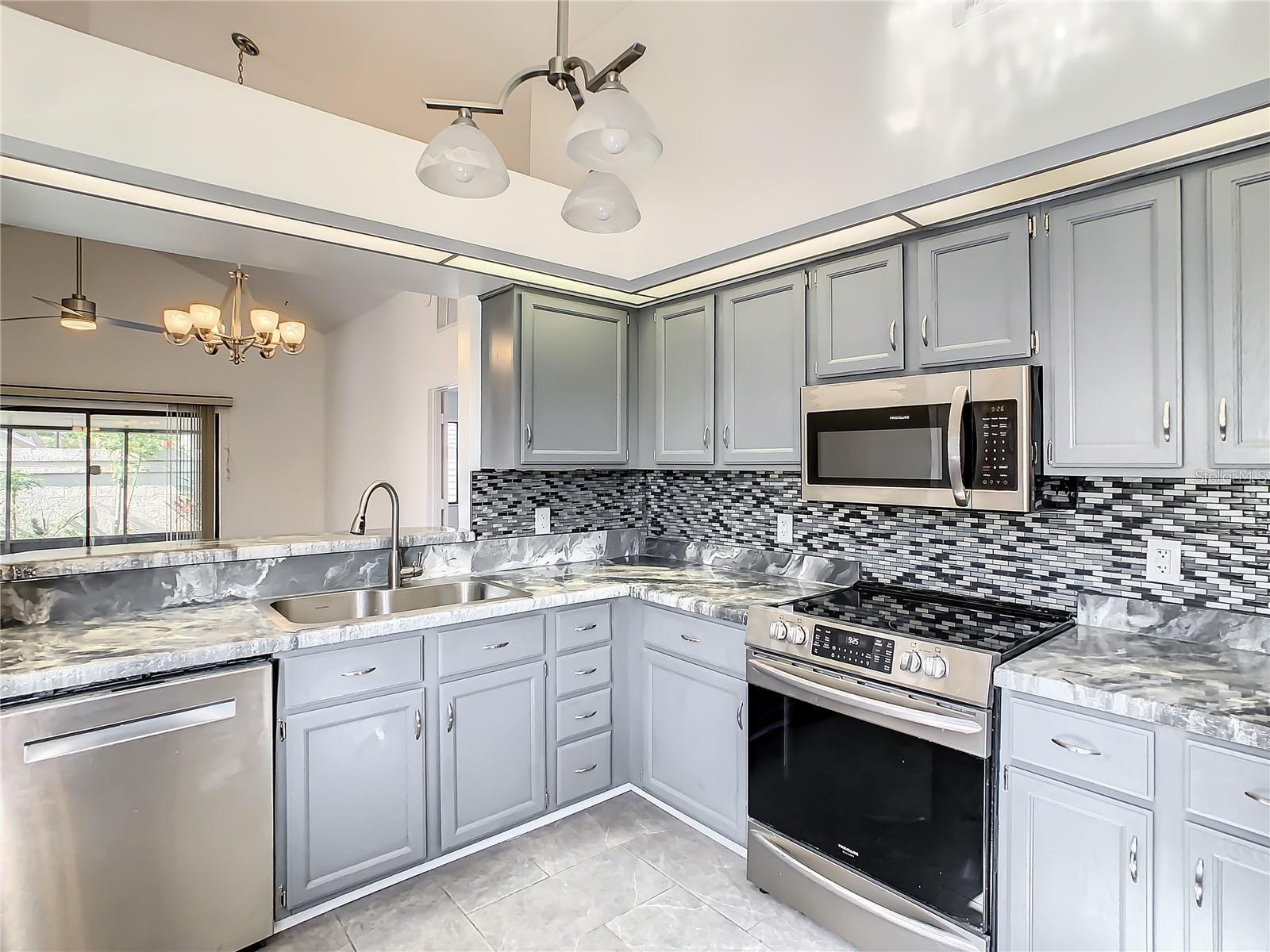 832 WHALEBONE BAY DR, KISSIMMEE, FL, 34741