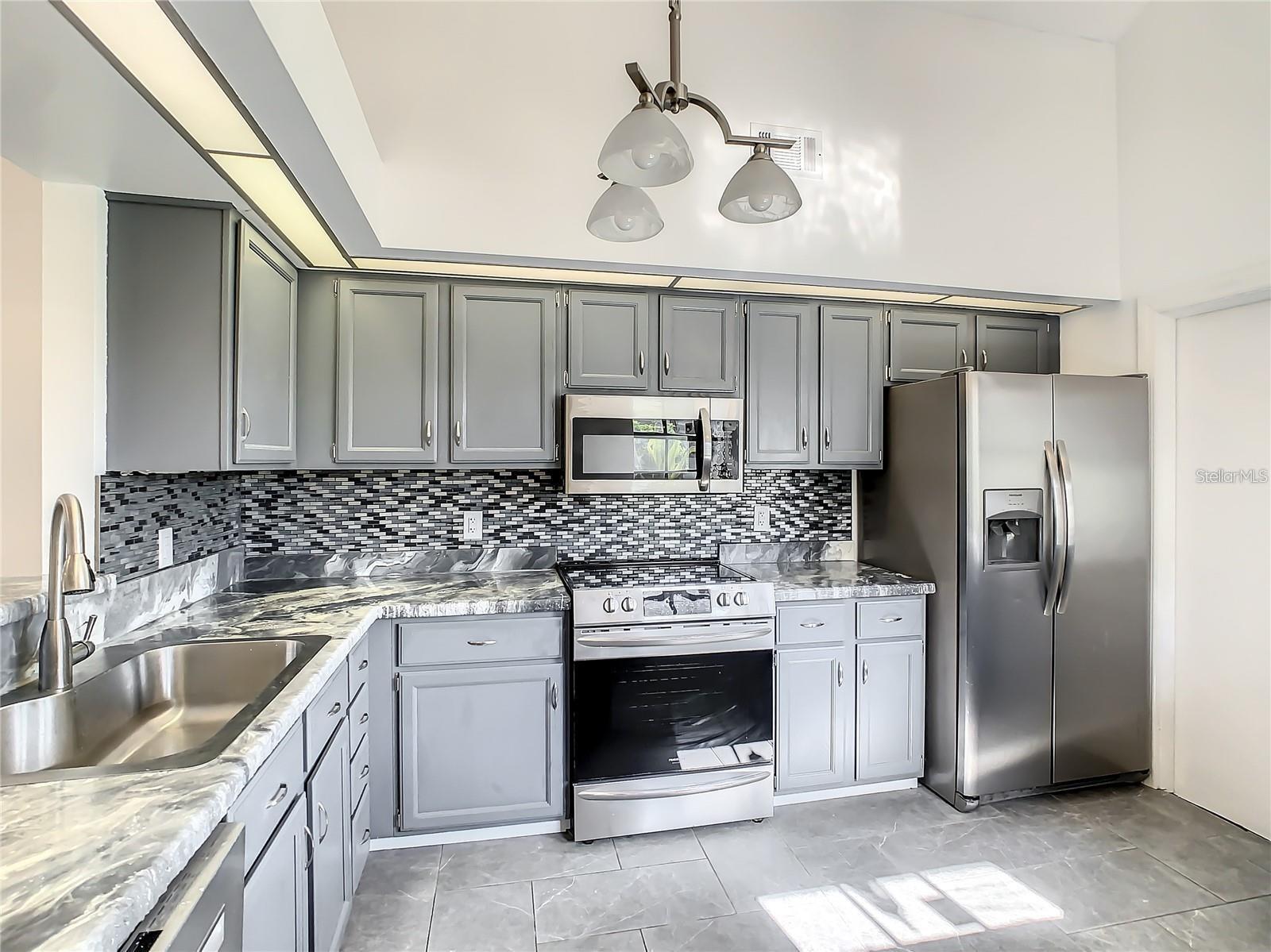 832 WHALEBONE BAY DR, KISSIMMEE, FL, 34741