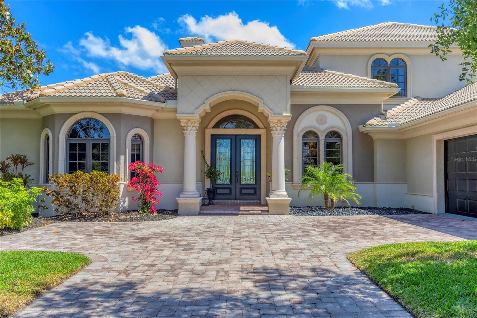 A4648130 Property Photo