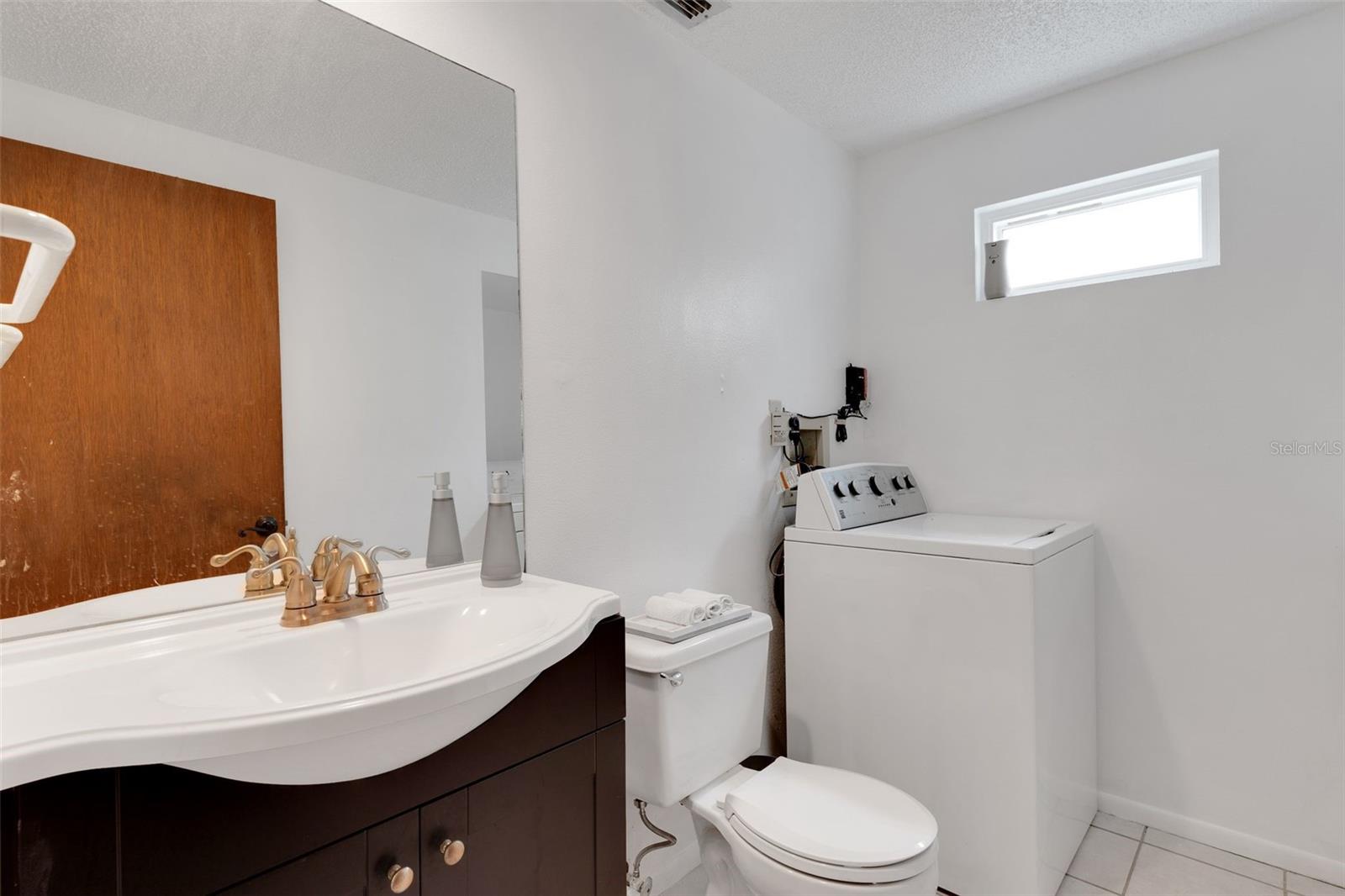 5207 MOELLER AVE, SARASOTA, FL, 34233