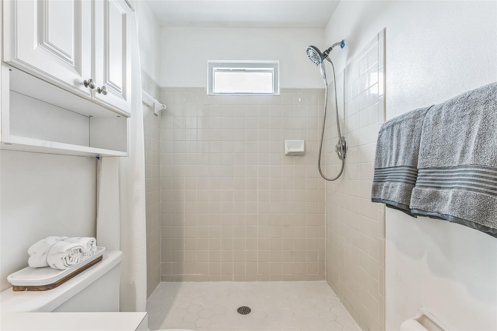 5207 MOELLER AVE, SARASOTA, FL, 34233