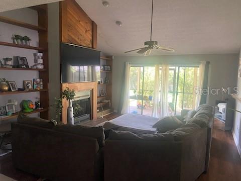 1425 CORNER OAKS DR, BRANDON, FL, 33510