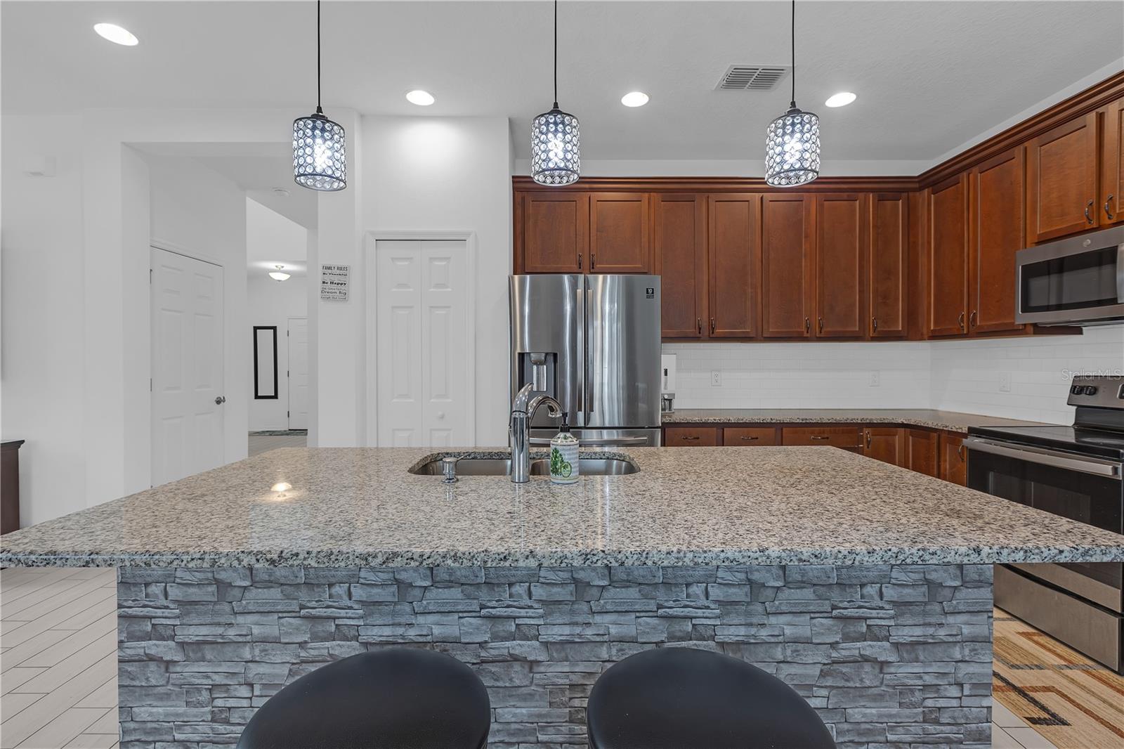 19926 STONE PINE CIR, LUTZ, FL, 33558