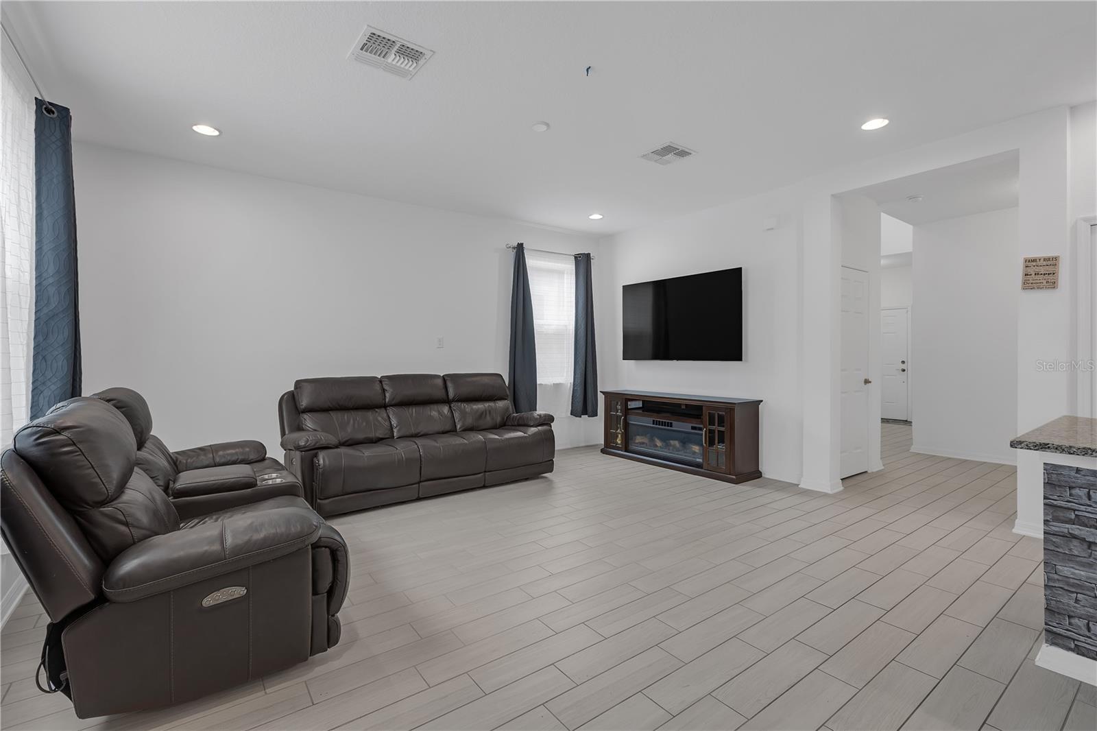 19926 STONE PINE CIR, LUTZ, FL, 33558