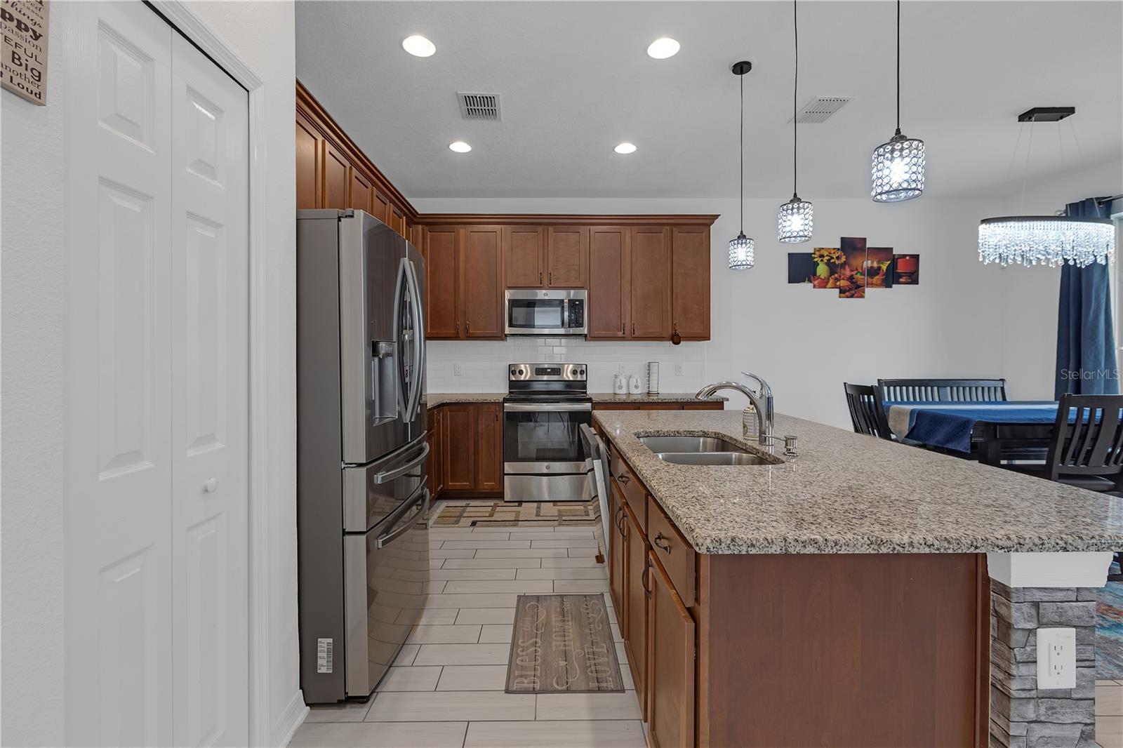 19926 STONE PINE CIR, LUTZ, FL, 33558