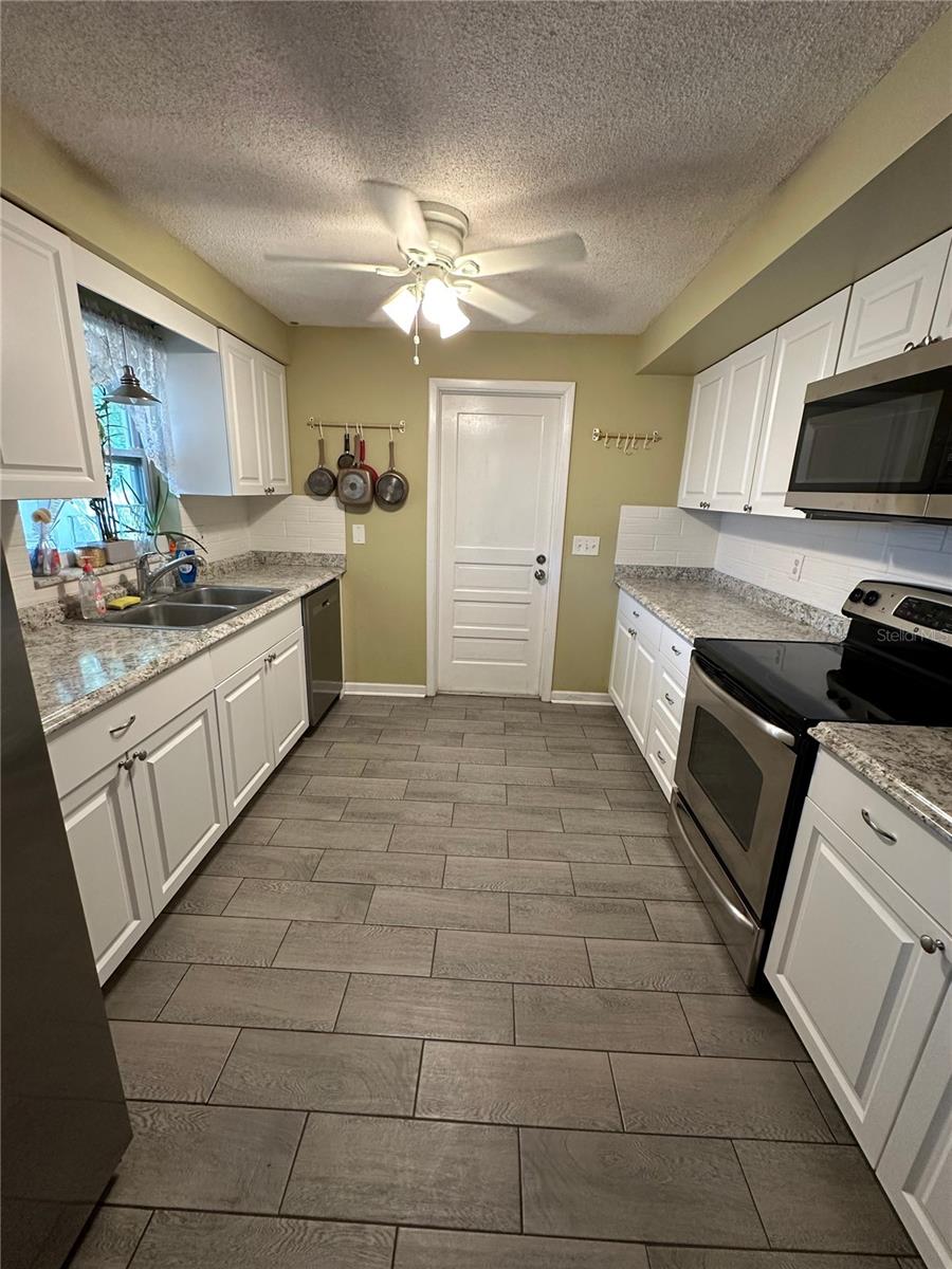 1829 HARPOON DR, HOLIDAY, FL, 34690