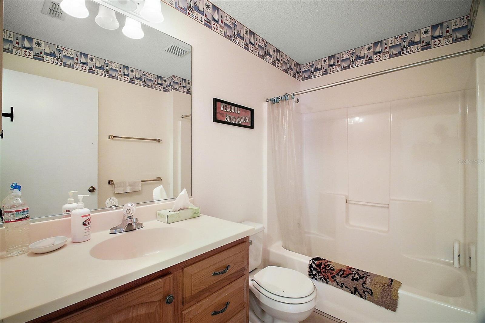 2115 ESCOBAR AVE, LADY LAKE, FL, 32159