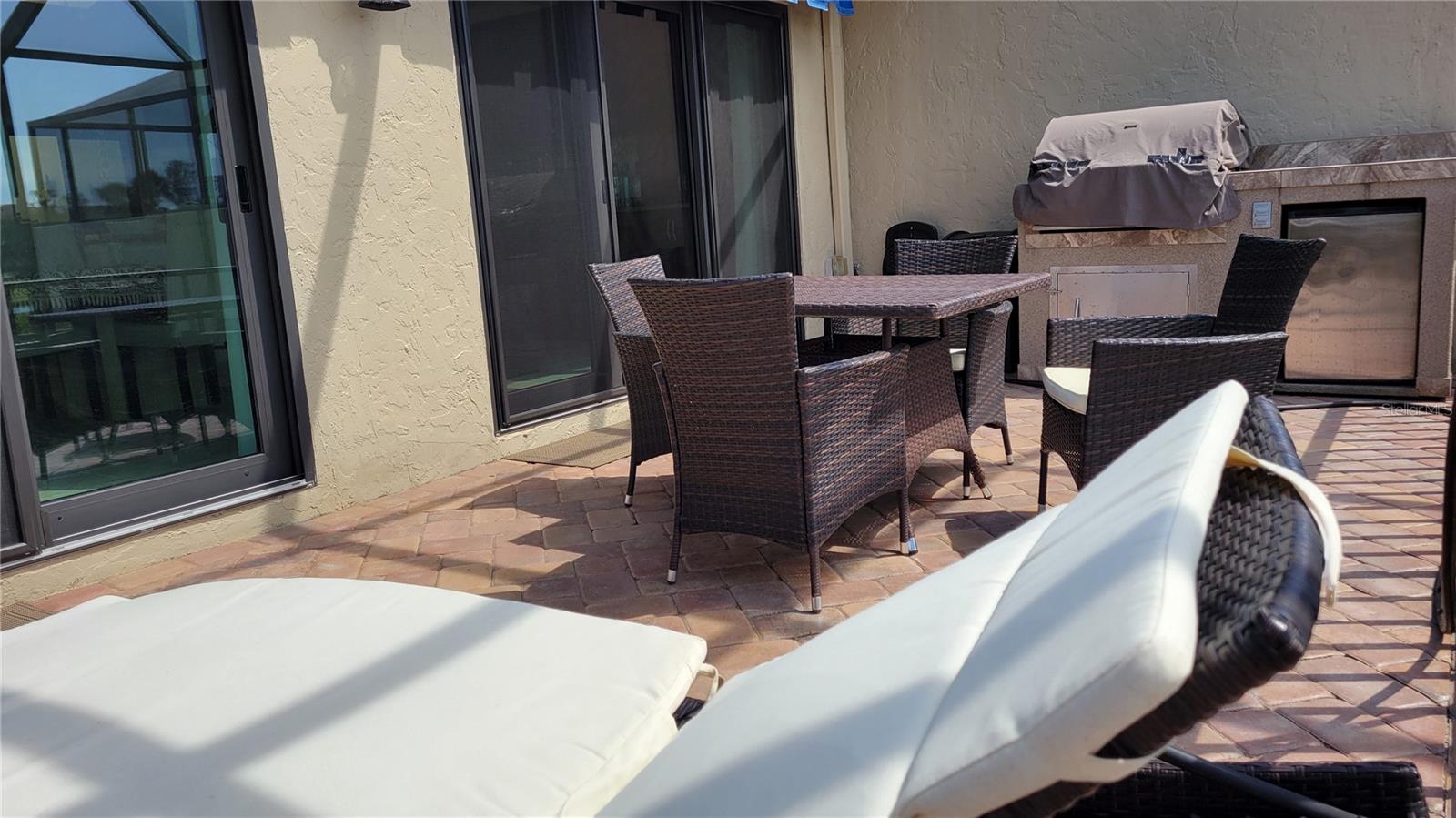 2339 HARBOUR OAKS DR, LONGBOAT KEY, FL, 34228