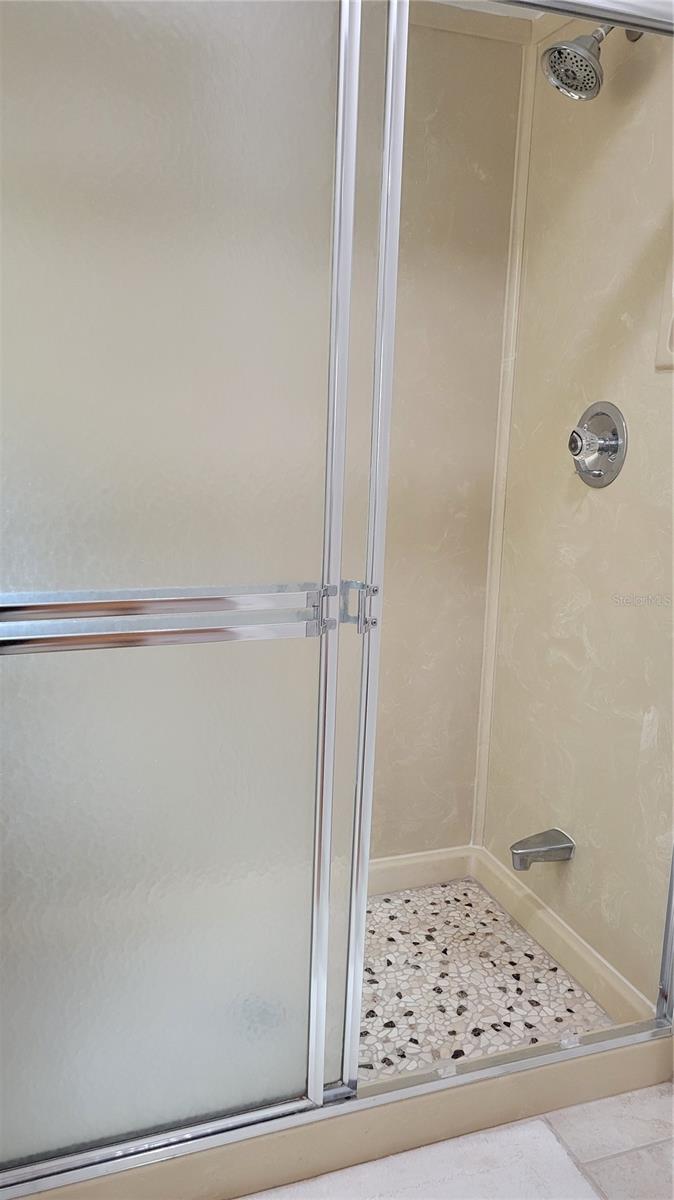 2339 HARBOUR OAKS DR, LONGBOAT KEY, FL, 34228