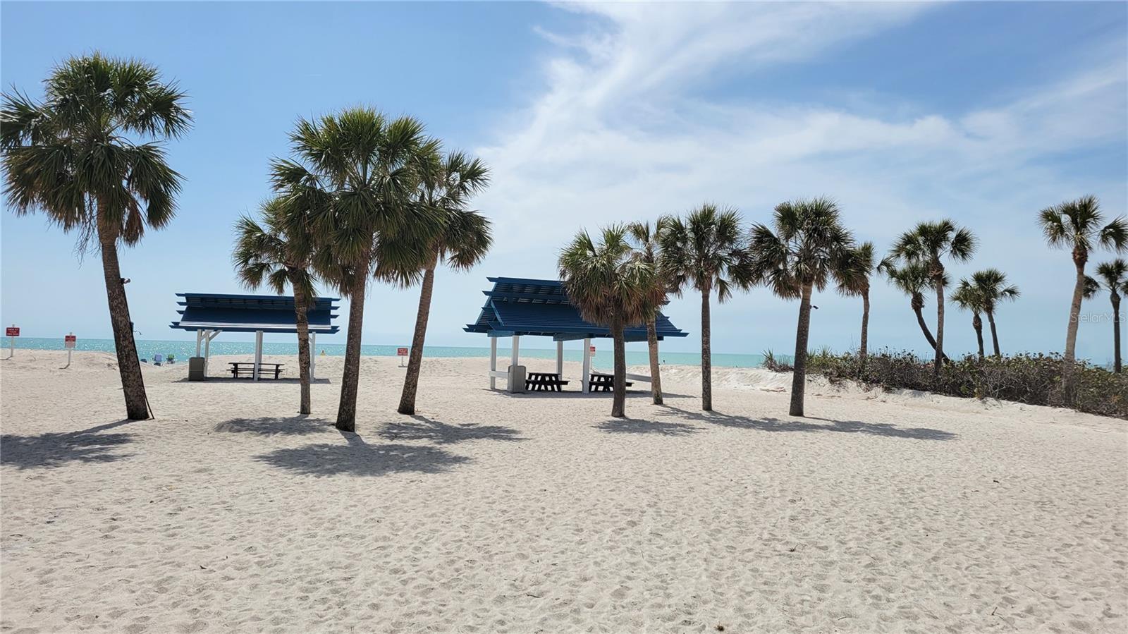 2339 HARBOUR OAKS DR, LONGBOAT KEY, FL, 34228