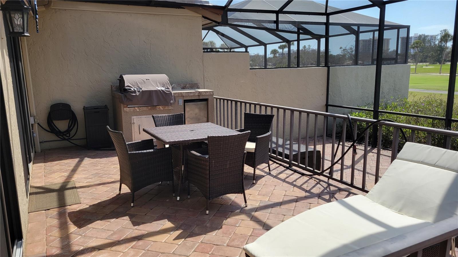 2339 HARBOUR OAKS DR, LONGBOAT KEY, FL, 34228