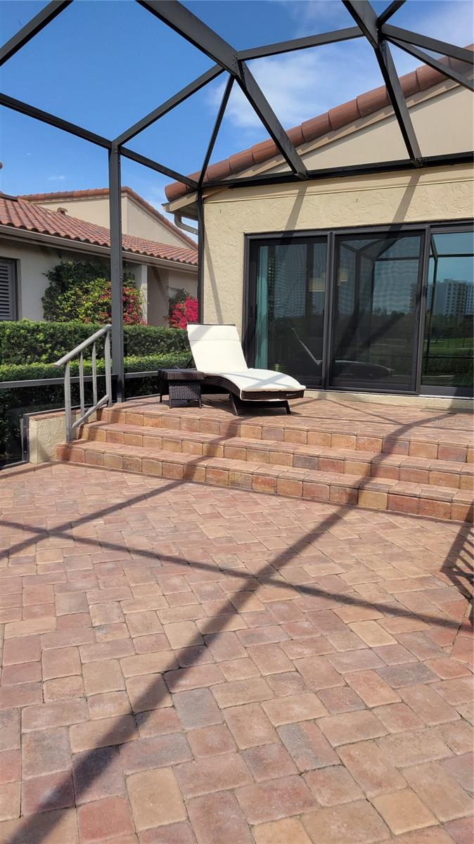 2339 HARBOUR OAKS DR, LONGBOAT KEY, FL, 34228