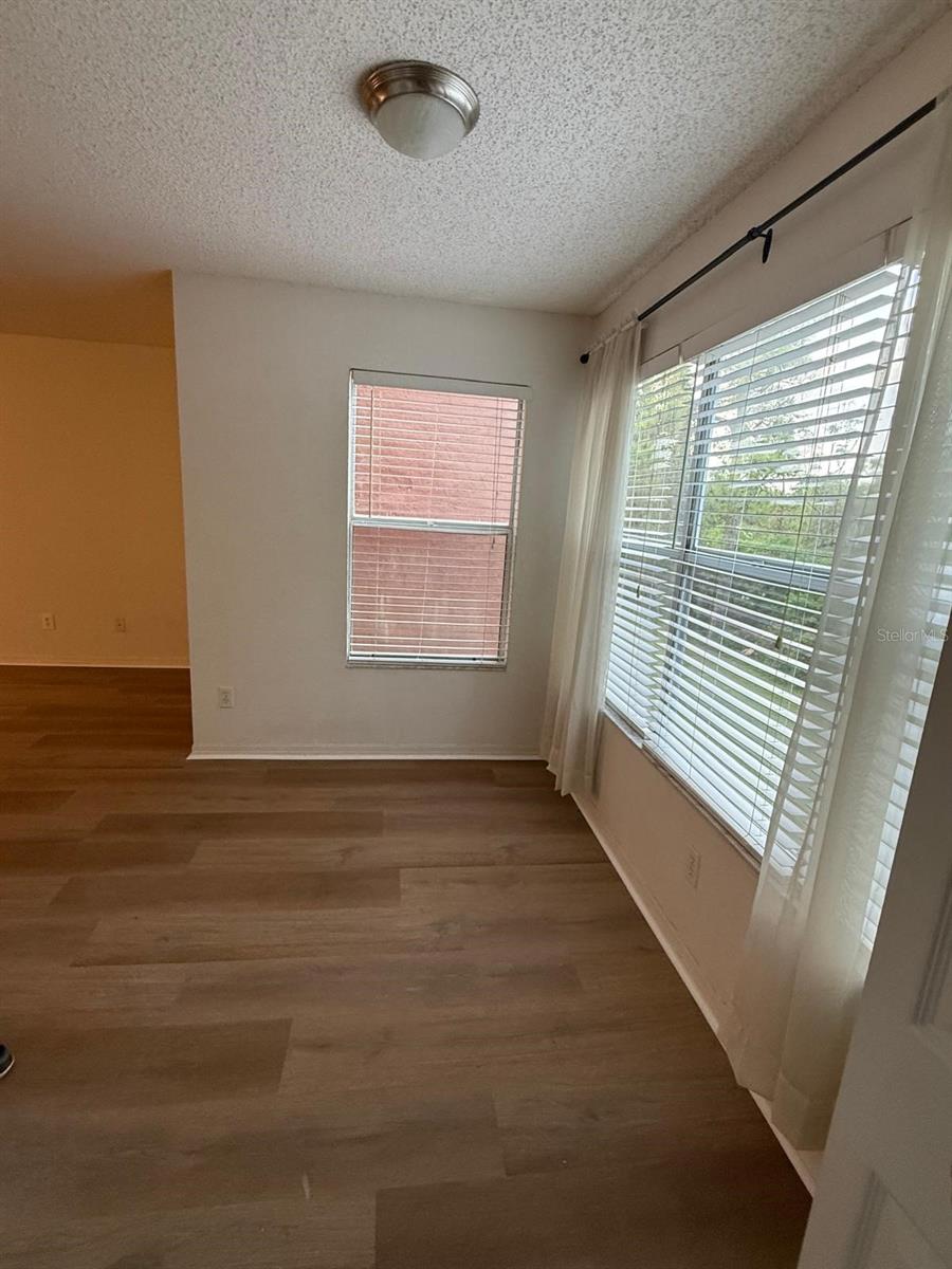 5120 CONROY RD #523, ORLANDO, FL, 32811