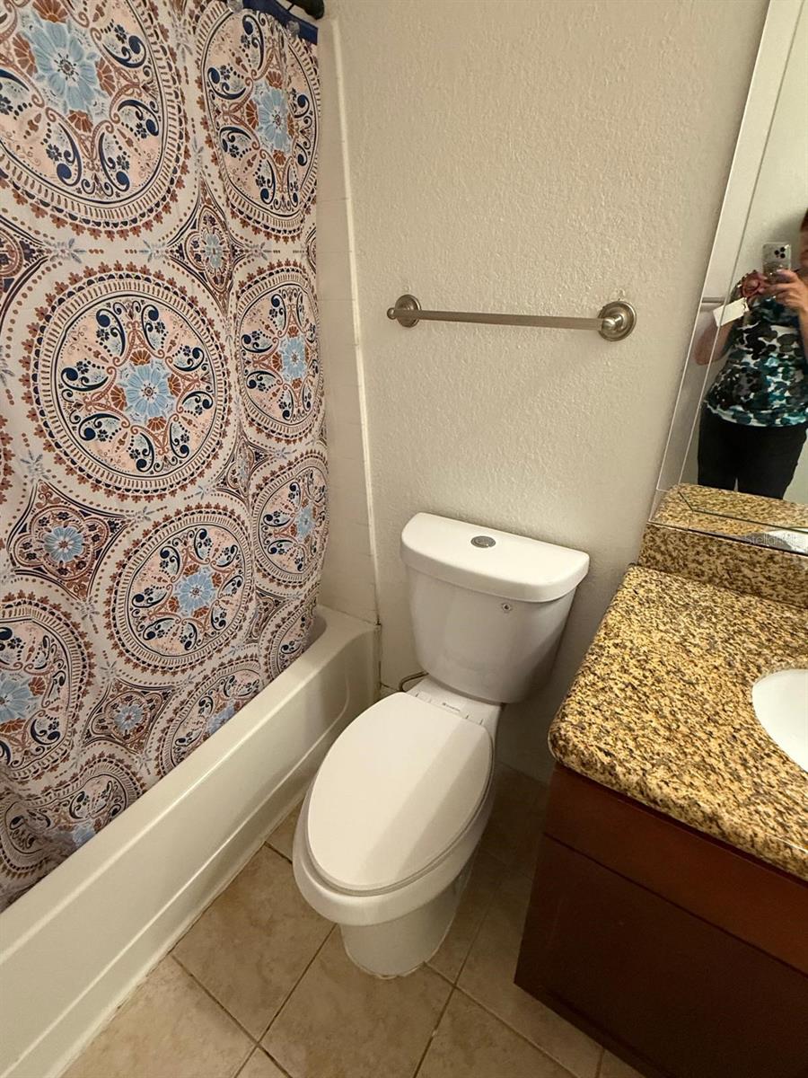 5120 CONROY RD #523, ORLANDO, FL, 32811