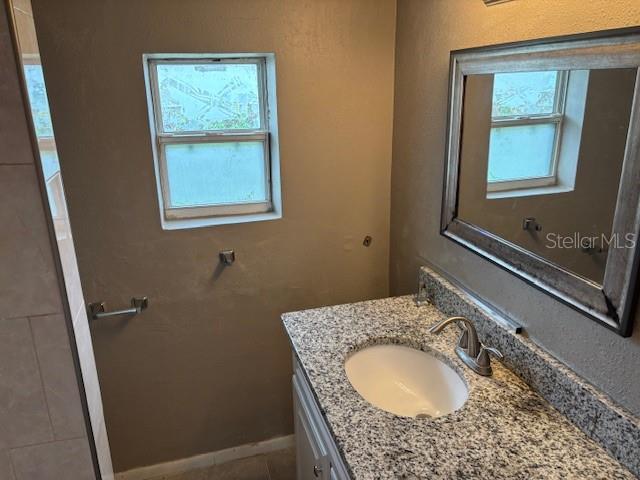 160 S OXALIS DR, ORLANDO, FL, 32807