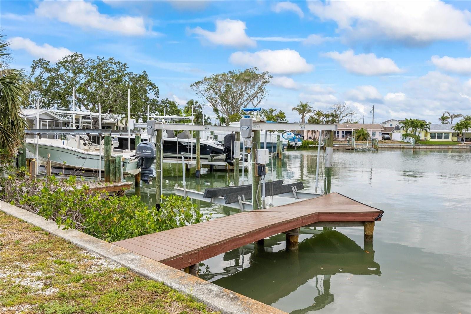 7889 3RD AVE S, ST PETERSBURG, FL, 33707