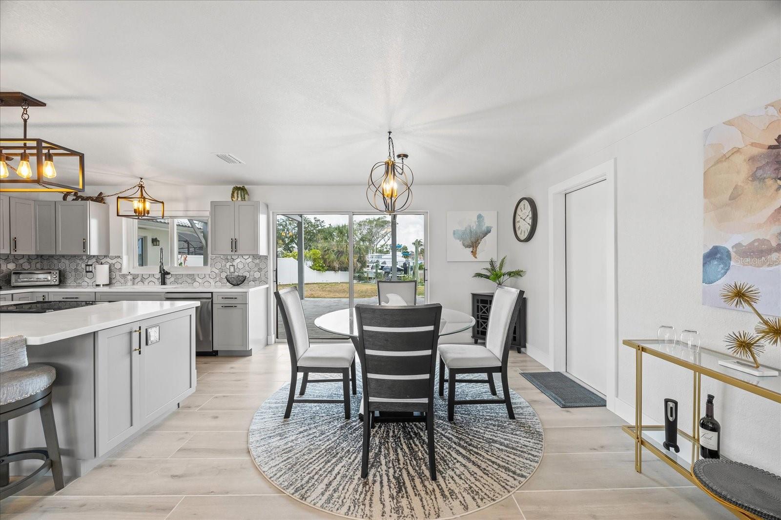 7889 3RD AVE S, ST PETERSBURG, FL, 33707