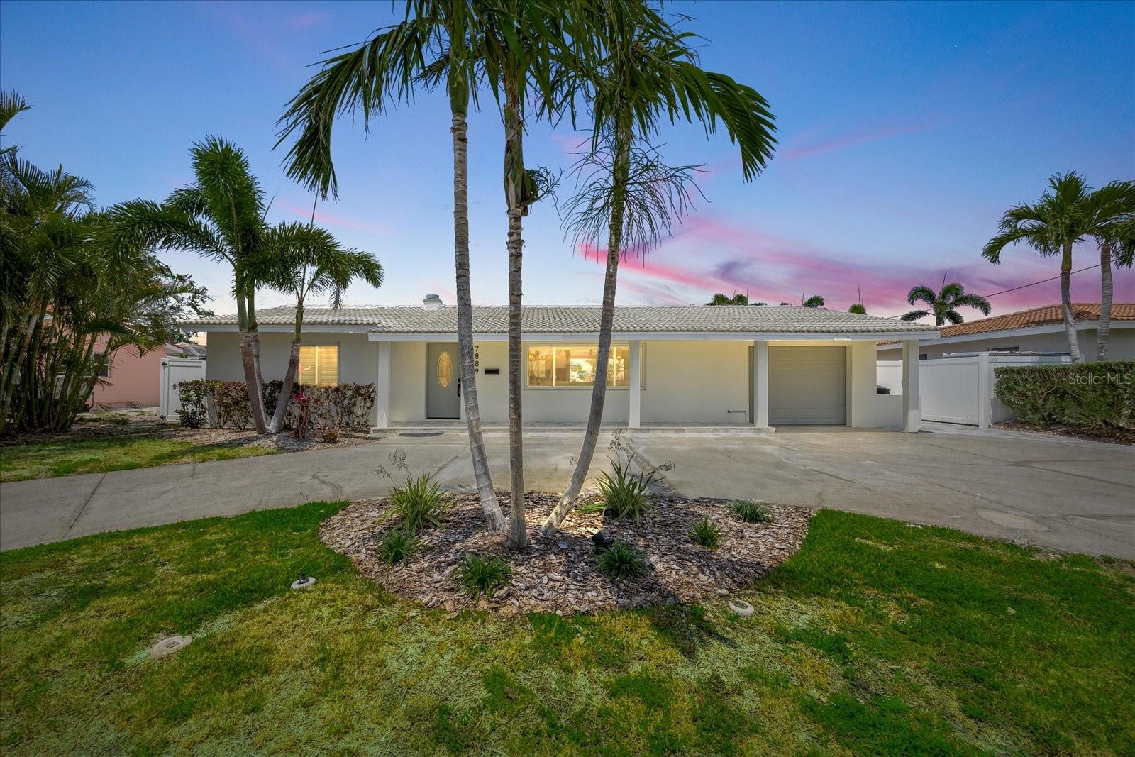 7889 3RD AVE S, ST PETERSBURG, FL, 33707