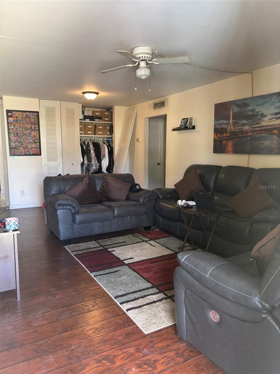 3206 W AZEELE ST #218, TAMPA, FL, 33609