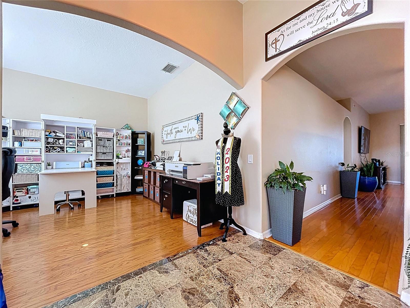 25317 CONESTOGA DR, LAND O LAKES, FL, 34639