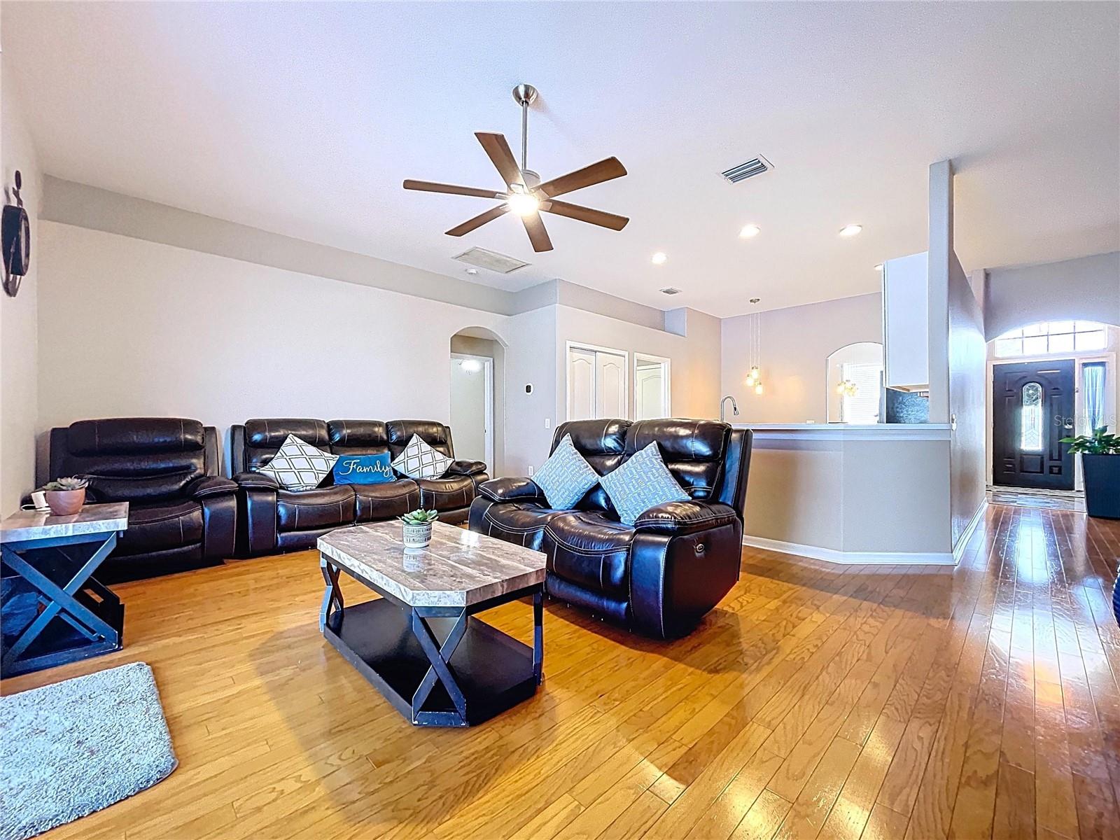 25317 CONESTOGA DR, LAND O LAKES, FL, 34639