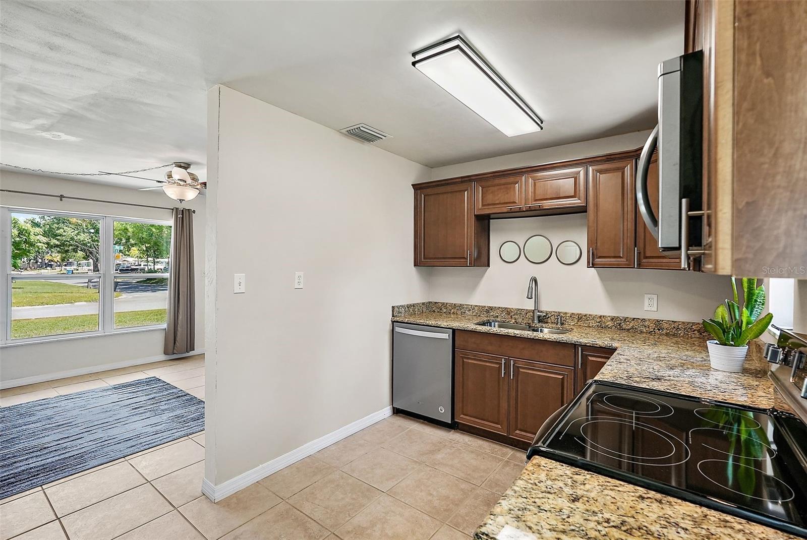 9578 88TH WAY, SEMINOLE, FL, 33777