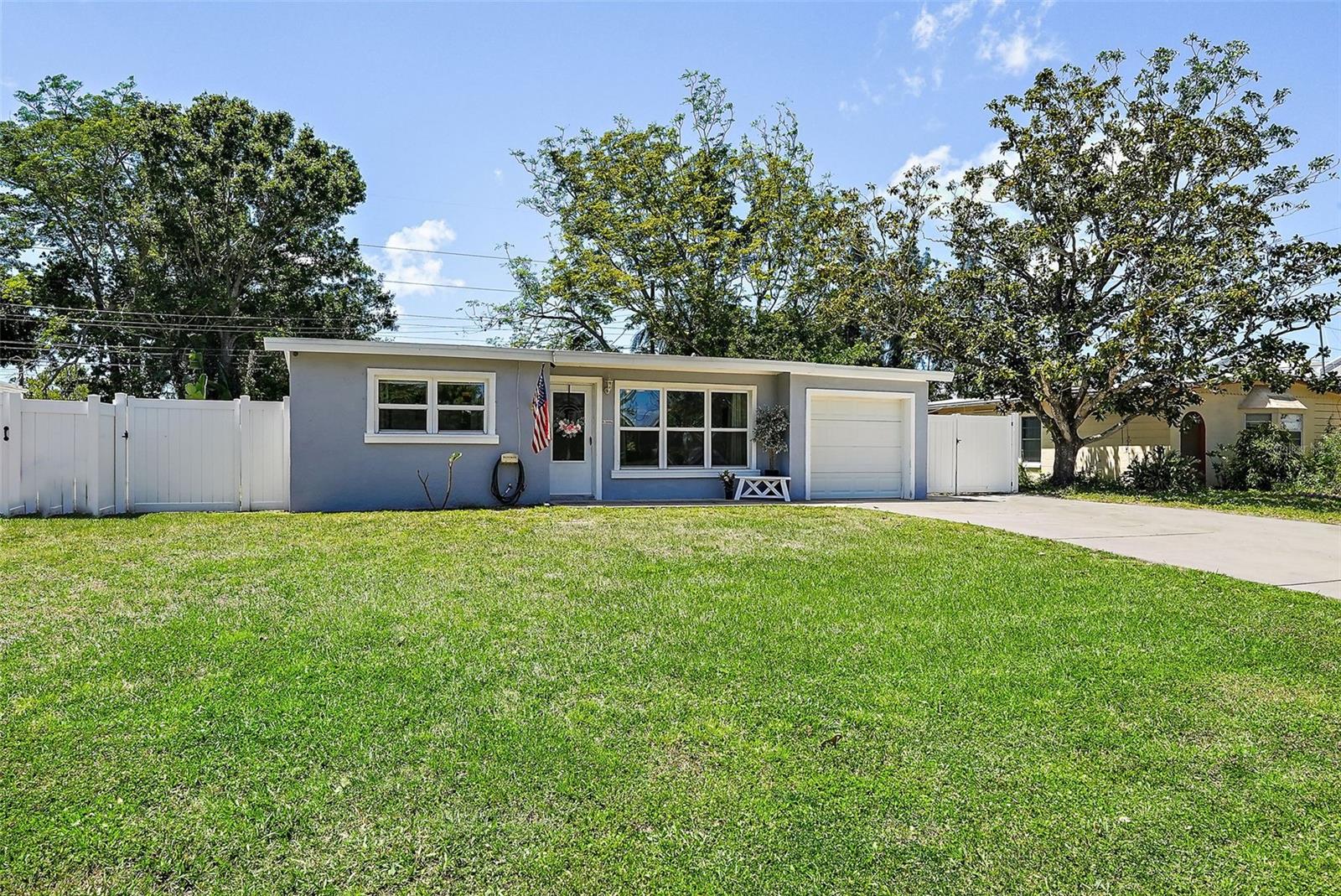 9578 88TH WAY, SEMINOLE, FL, 33777