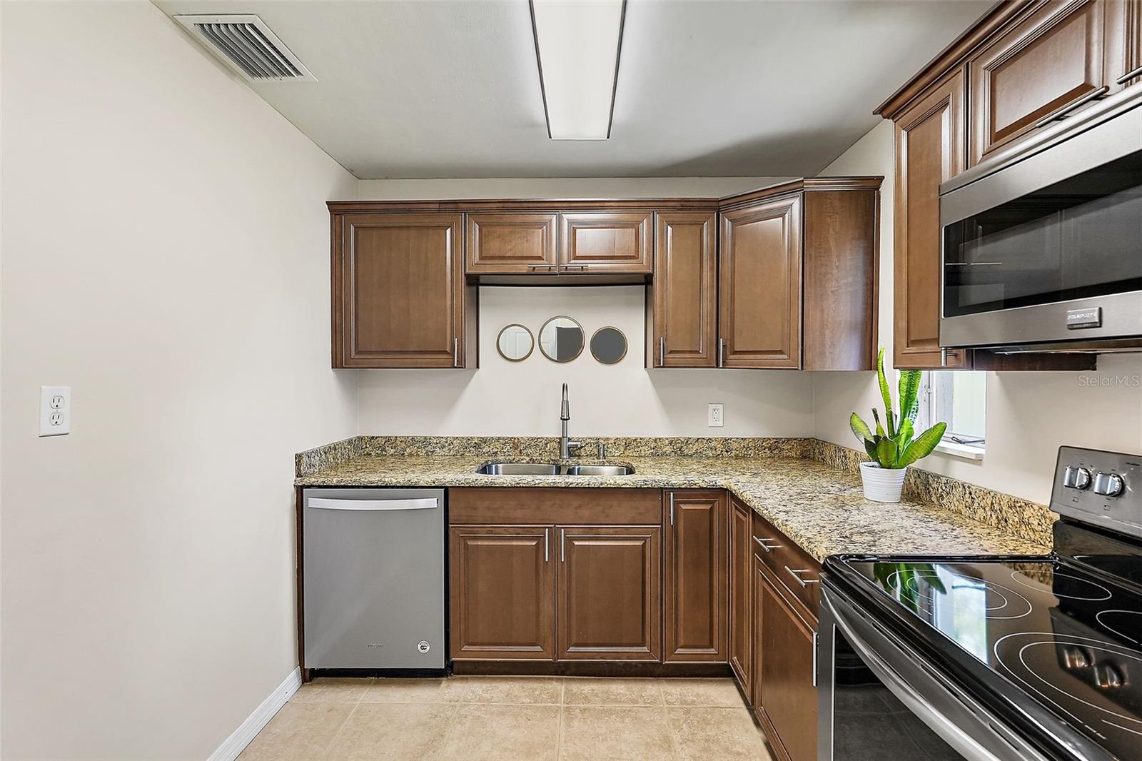 9578 88TH WAY, SEMINOLE, FL, 33777