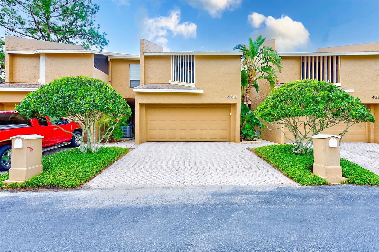 4212 MILL VALLEY CT, TAMPA, FL, 33618