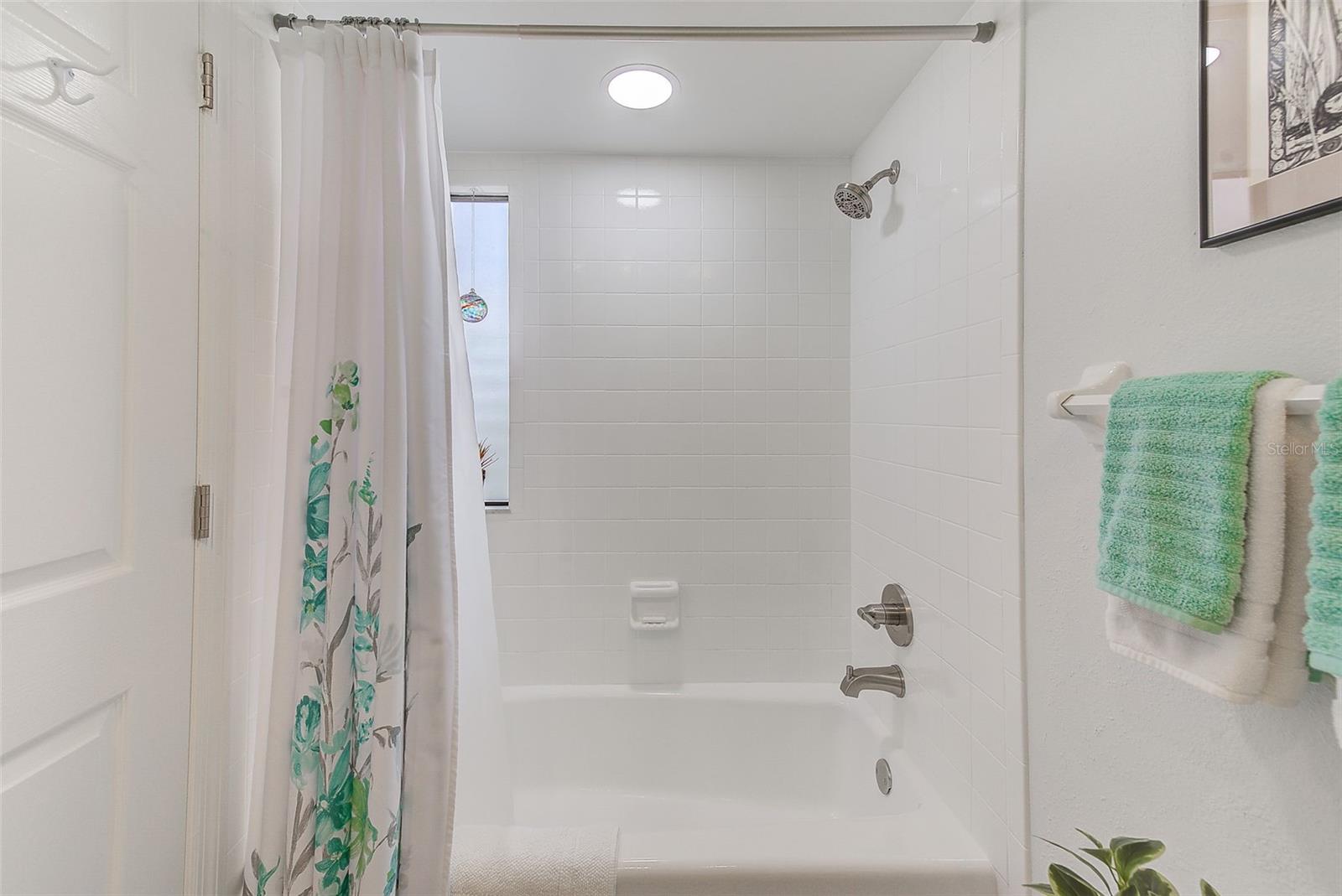 4212 MILL VALLEY CT, TAMPA, FL, 33618