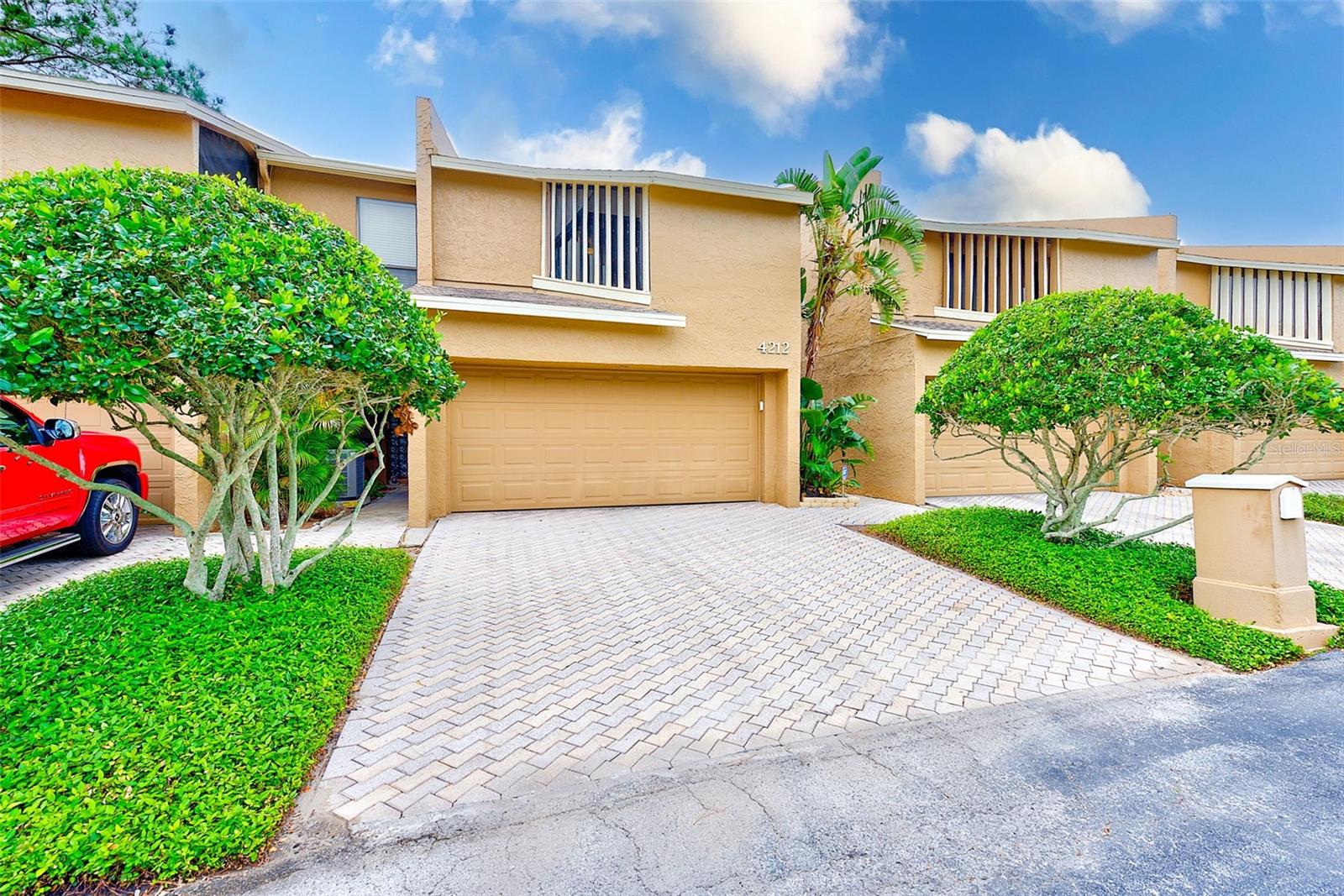 4212 MILL VALLEY CT, TAMPA, FL, 33618